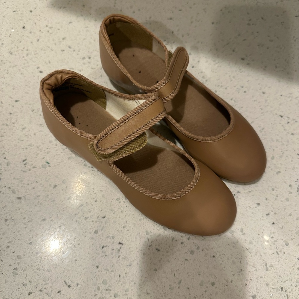 Classic Tan Kids Mary Jane Dress Shoes tap shoes